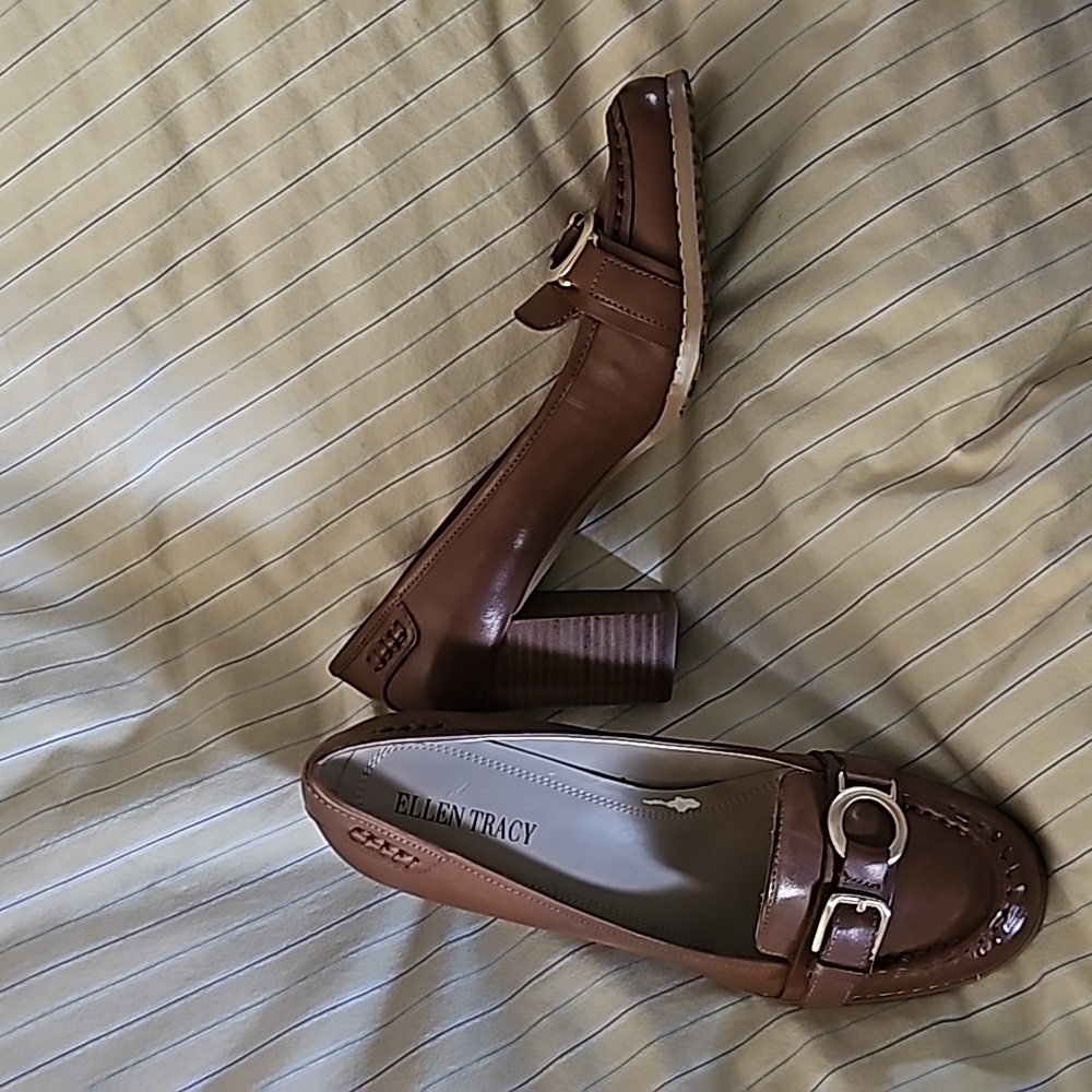 Ellen Tracy Brown Chunky Heels Woman's Size 8 - Picture 8 of 16